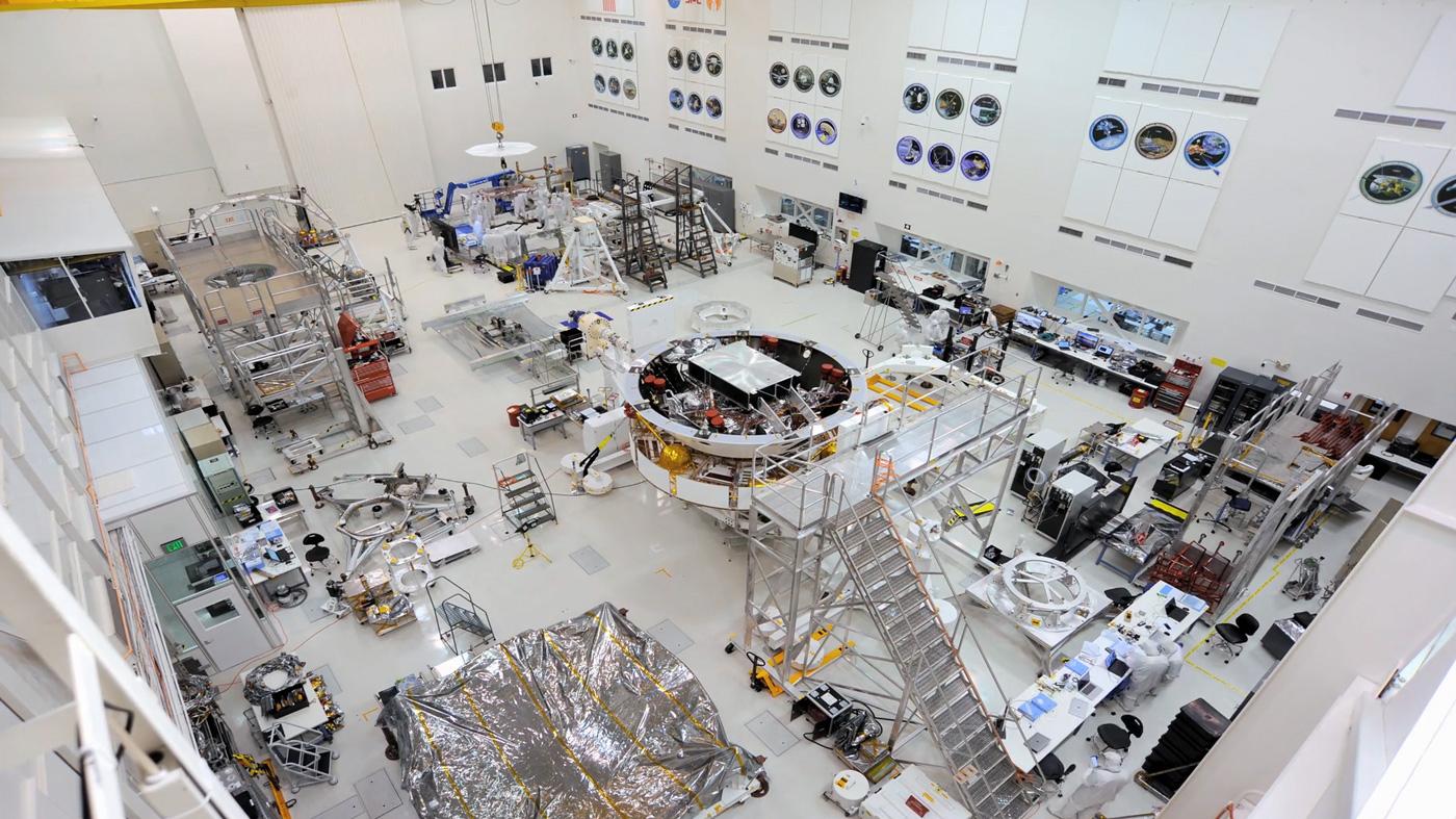 Mars 2020 Spacecraft Prepped for Launch in NASA Cleanroom Research